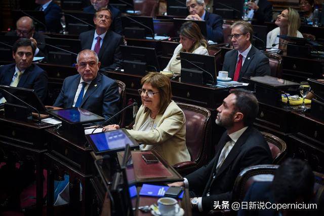 原創(chuàng)48小時激辯！阿根廷政壇戲劇性拉滿：米萊剛險勝轉(zhuǎn)眼就遇挫