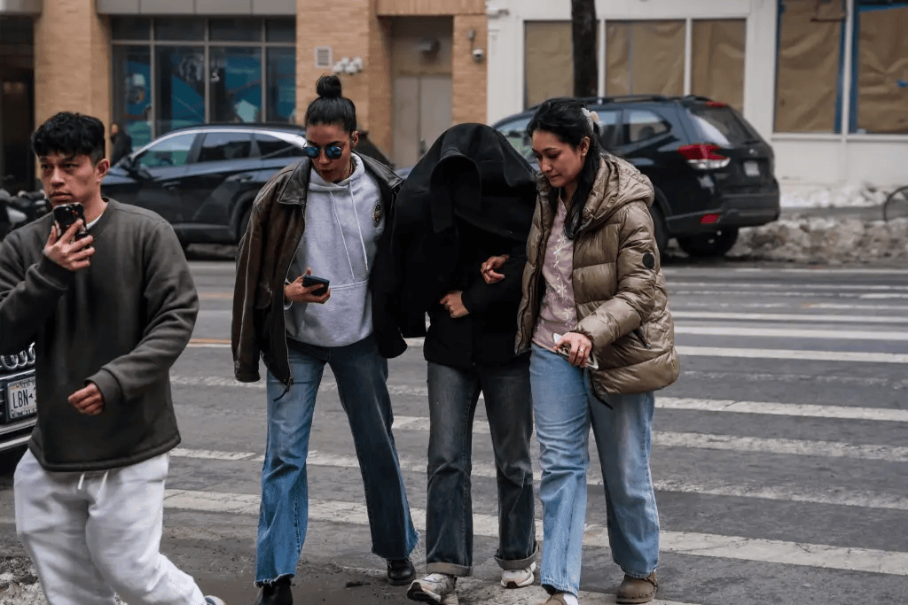 又？哥倫比亞大學(xué)指控ICE撒謊進入宿舍拘留阿塞拜疆留學(xué)生！紐約市長交涉釋放