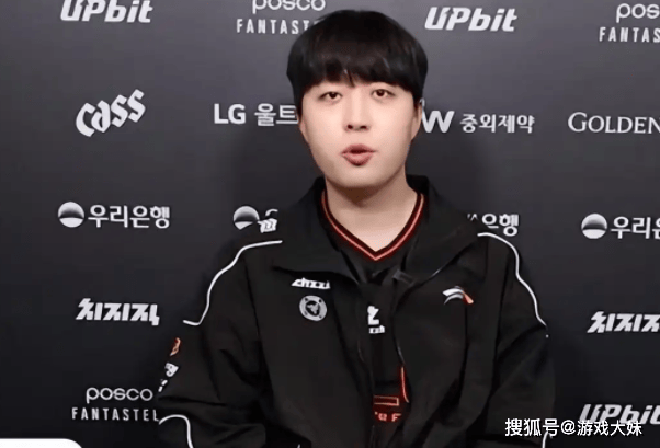 原創(chuàng)Kanavi直播表示想念中國(guó)，有時(shí)間一定要回去吃美食，網(wǎng)友紛紛讓他別來