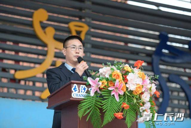 原創(chuàng)長(zhǎng)郡梅溪湖中學(xué)校長(zhǎng)何俊：無(wú)健康不成長(zhǎng)丨開(kāi)學(xué)第一講