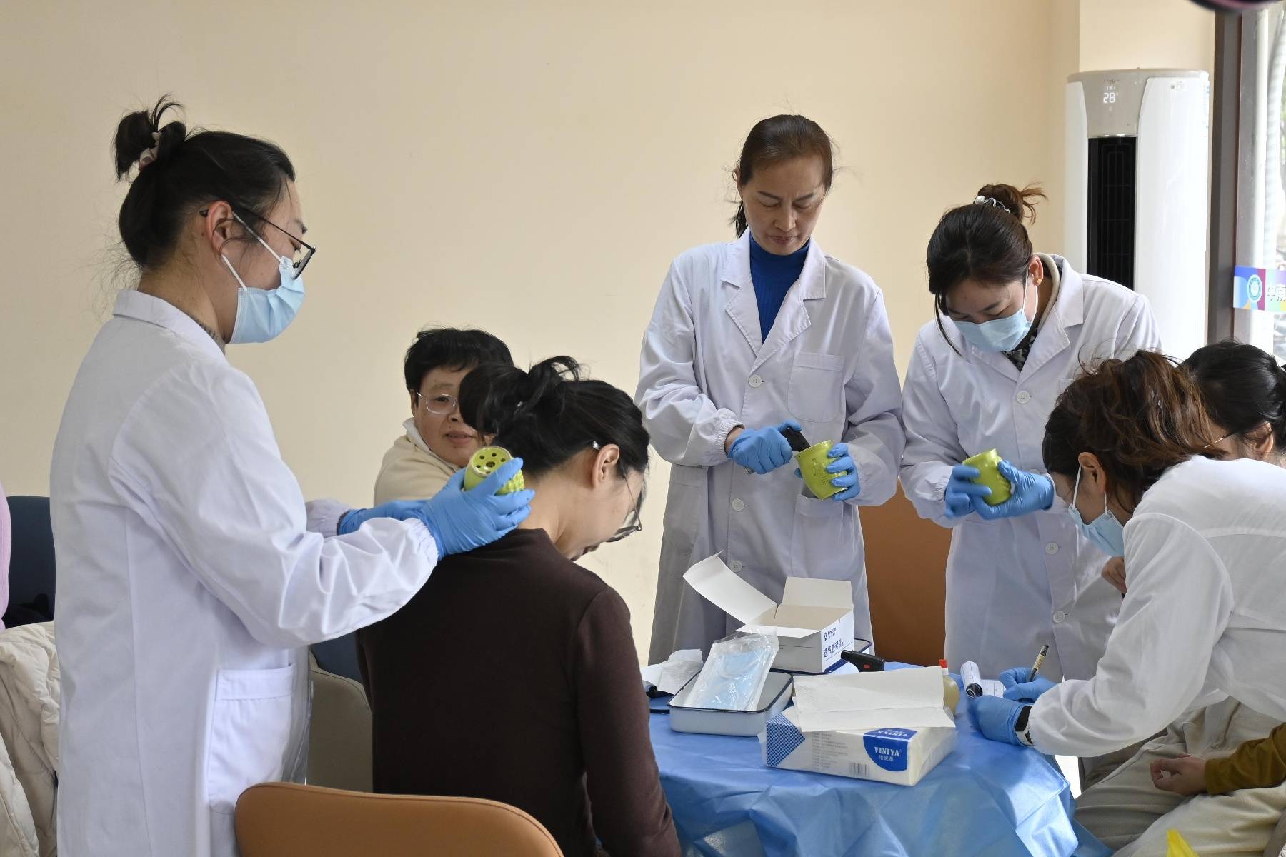 中南民族大學(xué)開(kāi)展“三八”國(guó)際婦女節(jié)系列特色體驗(yàn)活動(dòng)