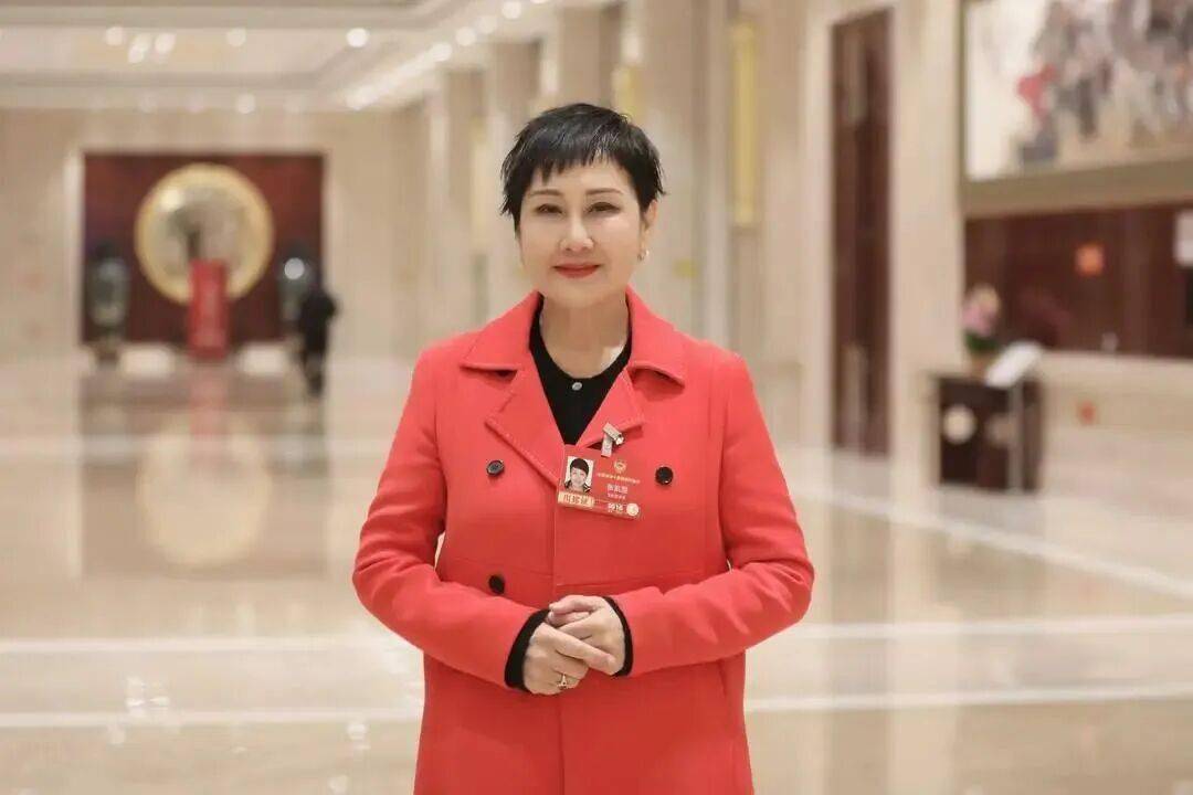 全國(guó)兩會(huì)，影視文娛領(lǐng)域有哪些熱點(diǎn)話題？