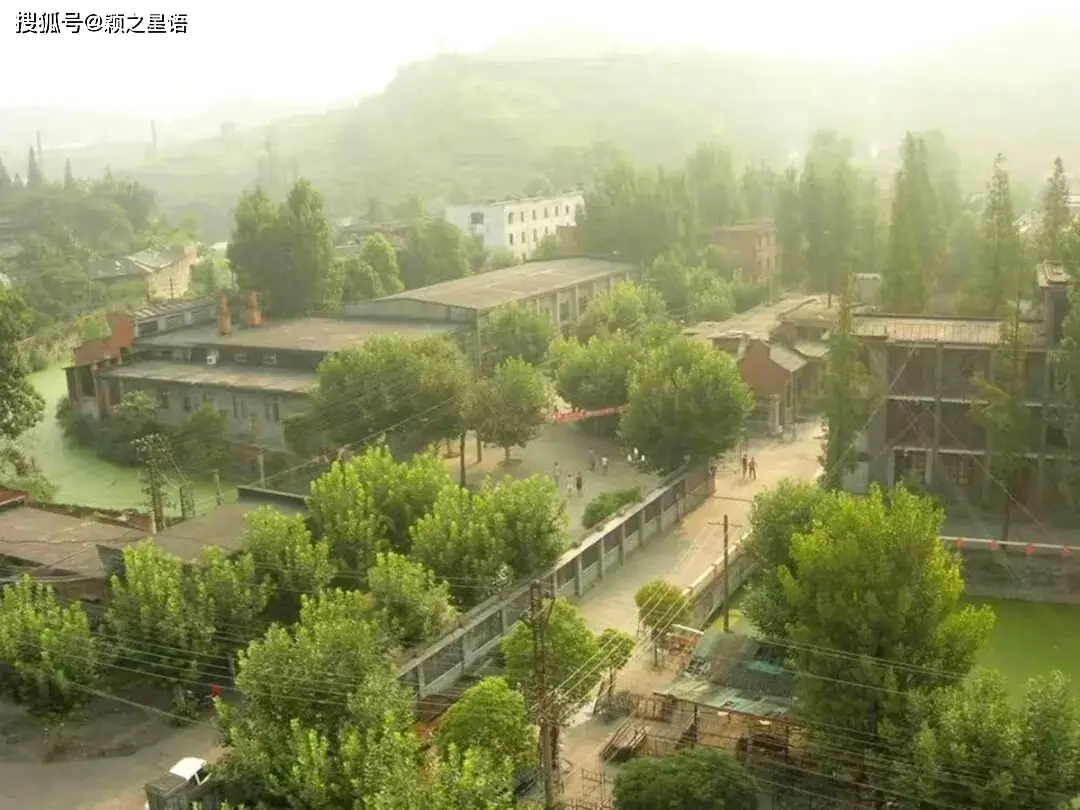 原創(chuàng)重回四川省廣旺礦務(wù)局中學