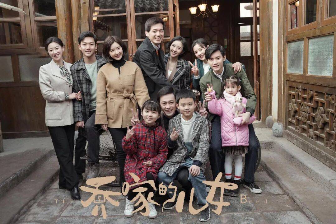 助力弟弟妹妹上大學(xué)：家庭第一代大學(xué)生的苦與樂(lè)