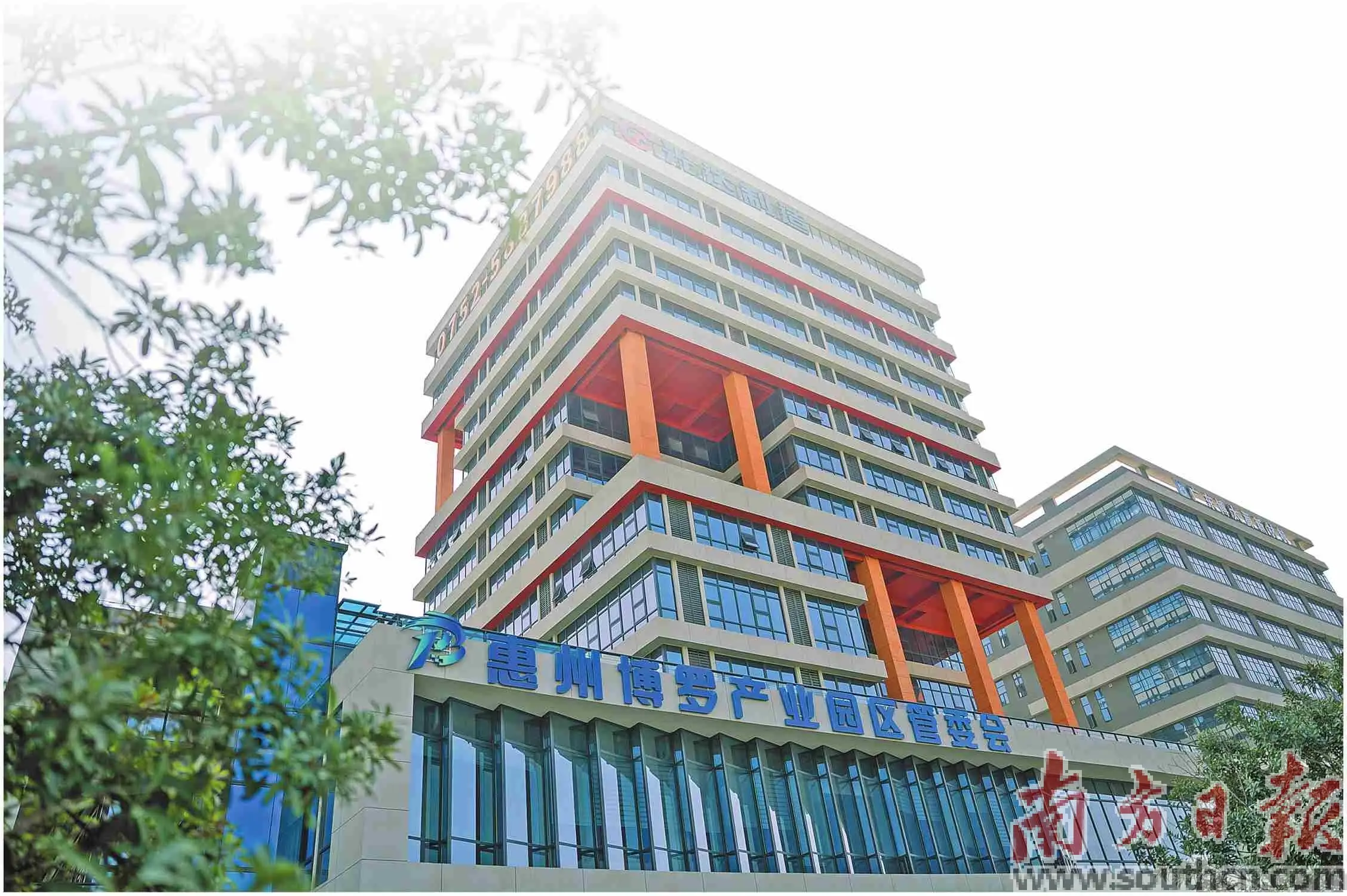 企業(yè)在家門口享一流法律服務(wù)