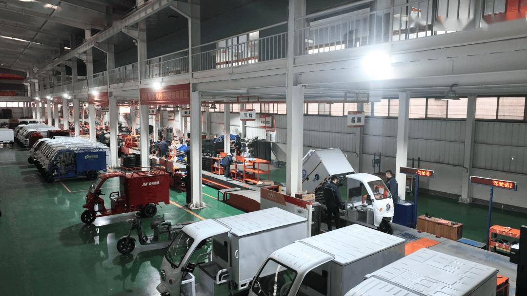 從“制造”到“質(zhì)造”！辛集快遞車馳騁京津冀