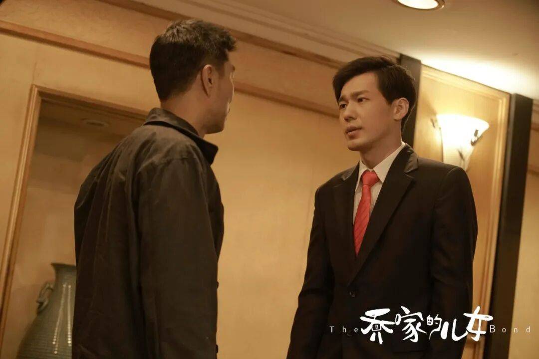 助力弟弟妹妹上大學(xué)：家庭第一代大學(xué)生的苦與樂(lè)