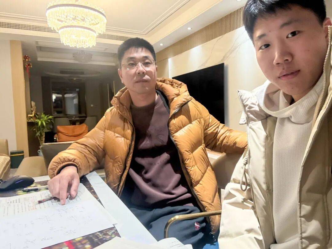 以溫情守護(hù)成長，石家莊精英中學(xué)開展家訪活動(dòng)