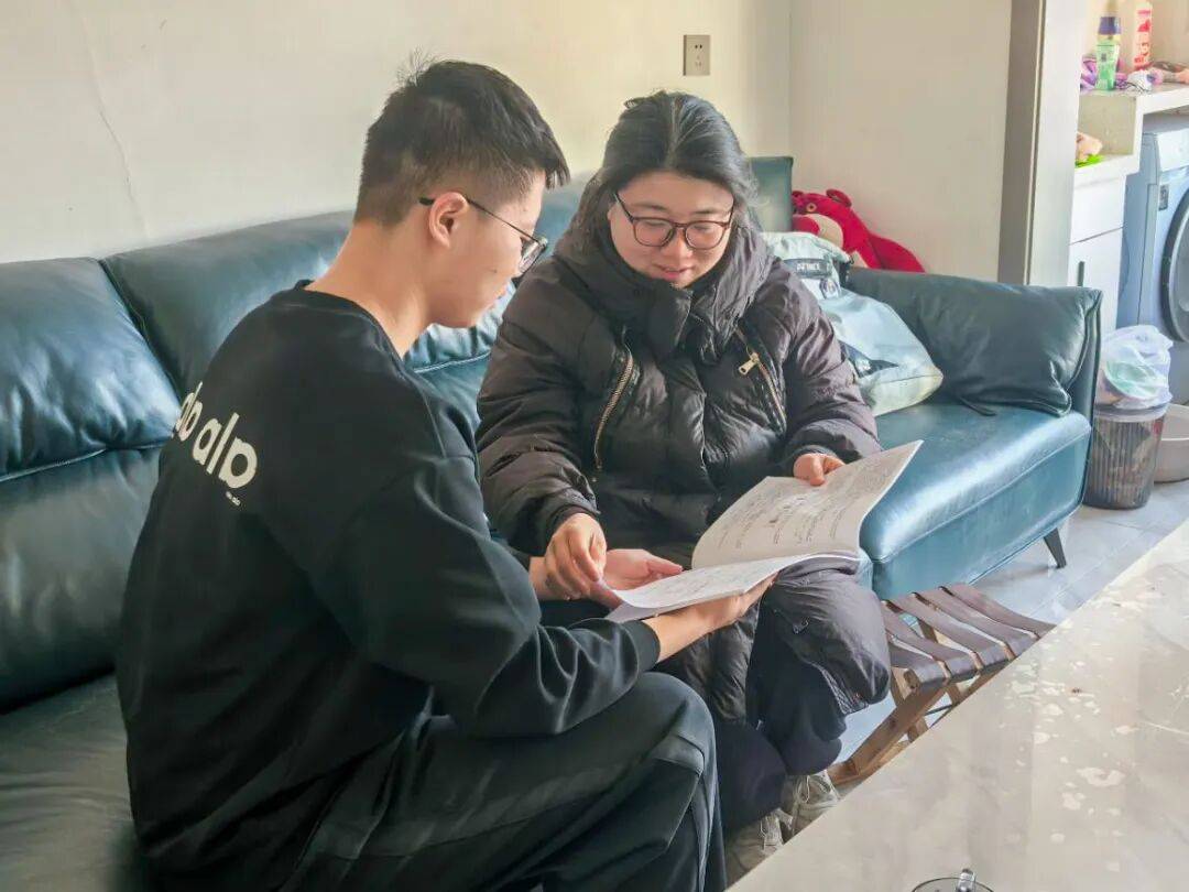 以溫情守護(hù)成長，石家莊精英中學(xué)開展家訪活動(dòng)