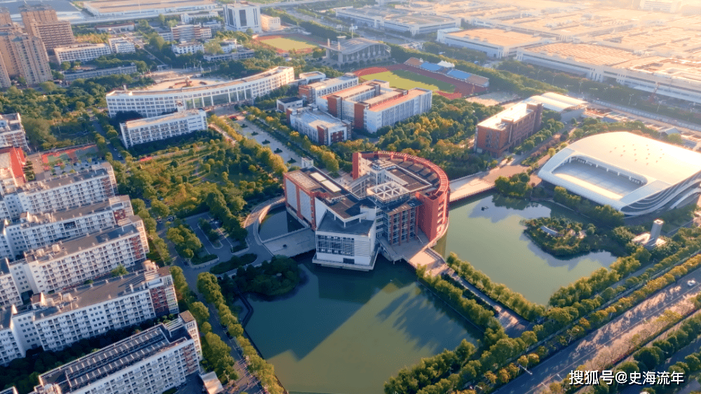 原創(chuàng)天價(jià)，四個(gè)饅頭賣了三萬塊！這不是一個(gè)關(guān)于美食的奇談