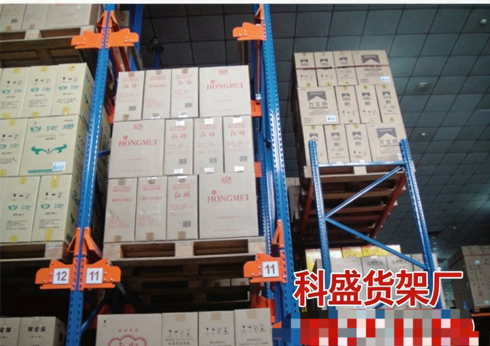 解惑貫通式穿梭貨架、高密度穿梭貨架、橫穿貨架視頻哪家比較靠譜