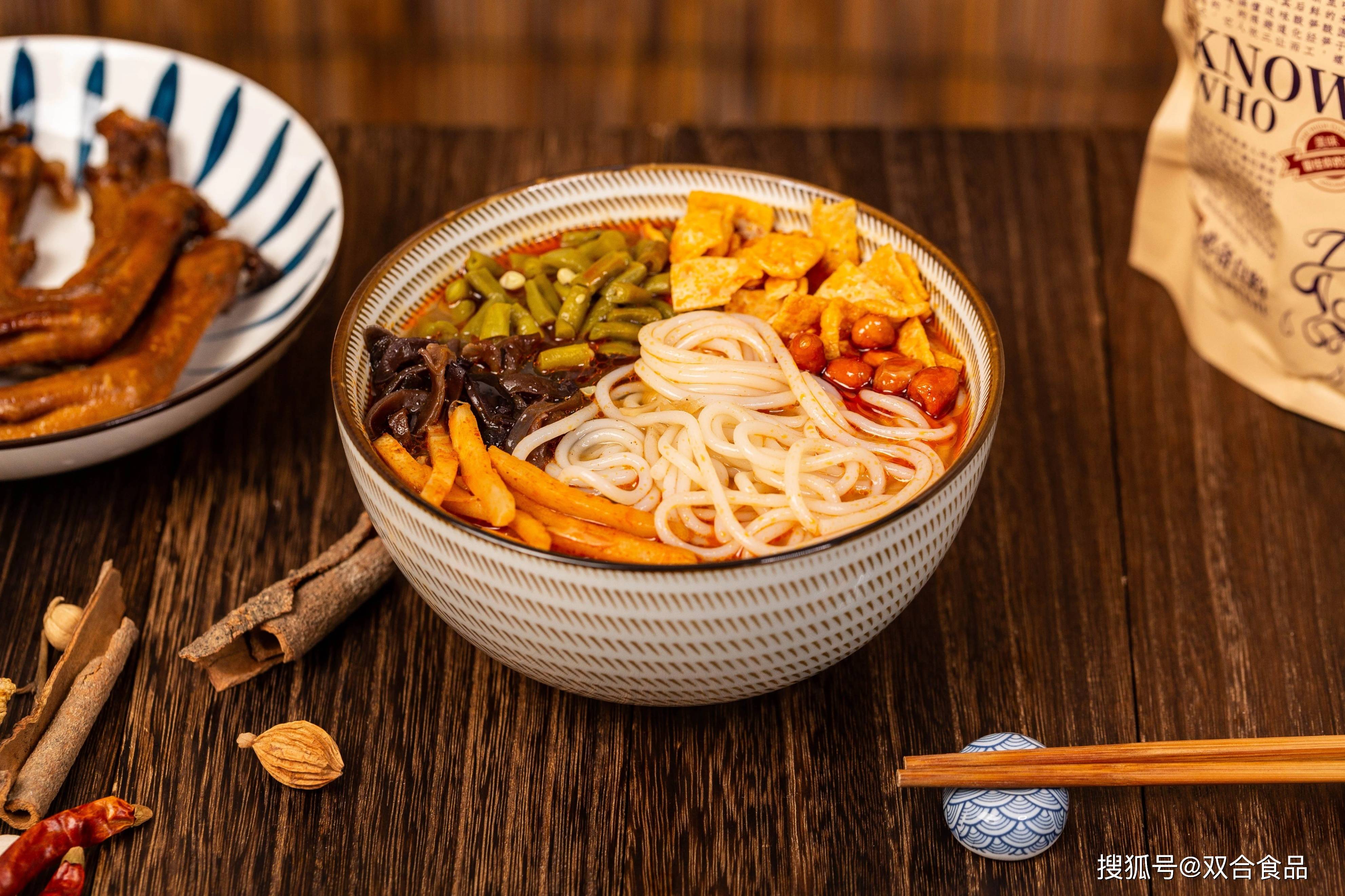 廣西人心中能稱得上廣西特色的美食有哪些？那可真是數(shù)不勝數(shù)，特色美食遍布廣西