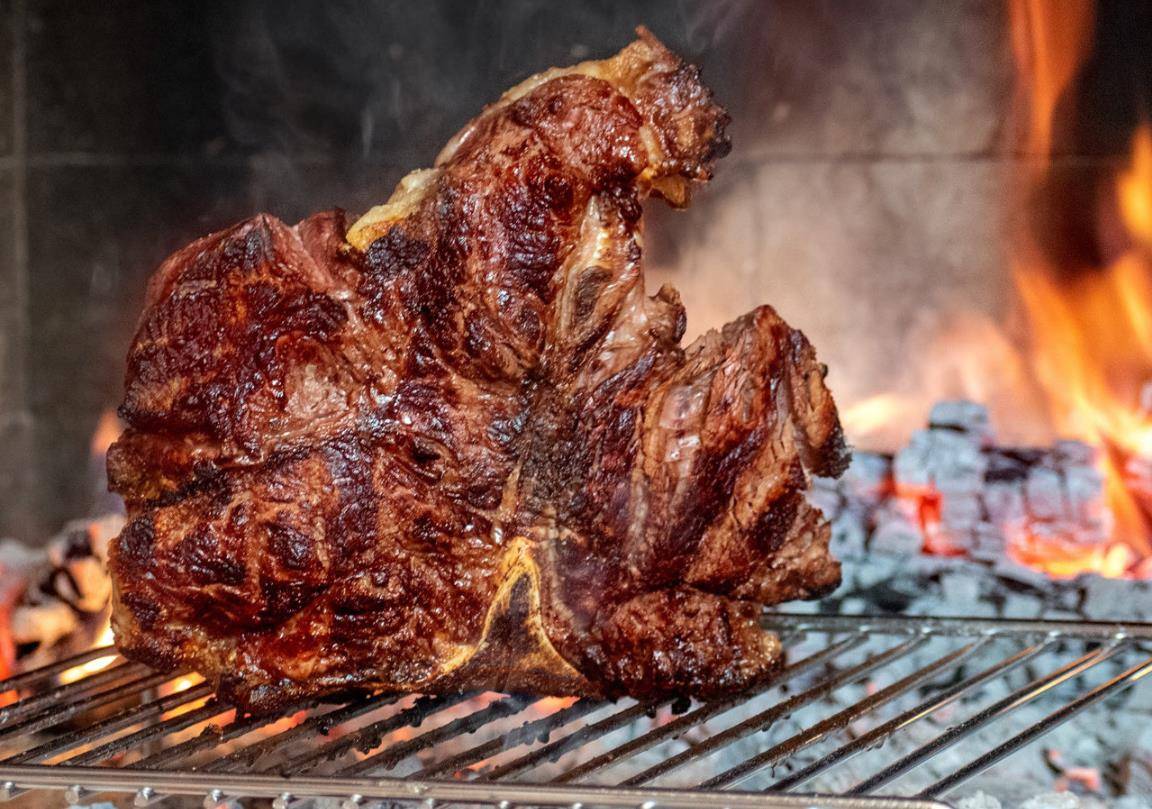 原創(chuàng)憑什么佛羅倫薩牛排可以成為地標(biāo)性美食？揭開這塊牛排的美味秘密