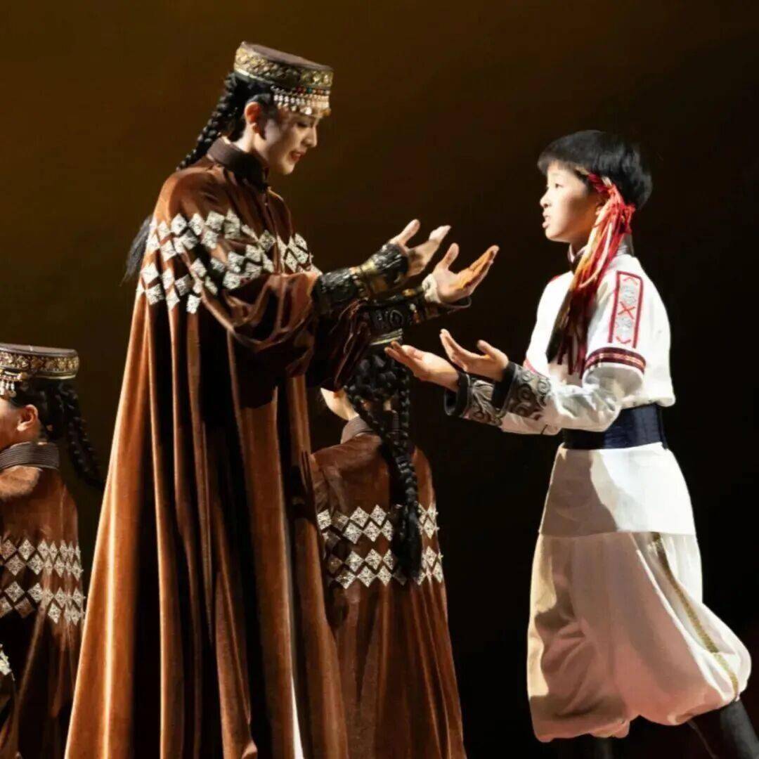 這部佟麗婭主演的舞蹈詩劇，用舞蹈書寫了民族的散文詩