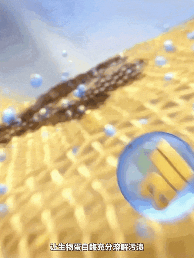 衣服不管染上什么，用這招都能洗掉！必須收藏~