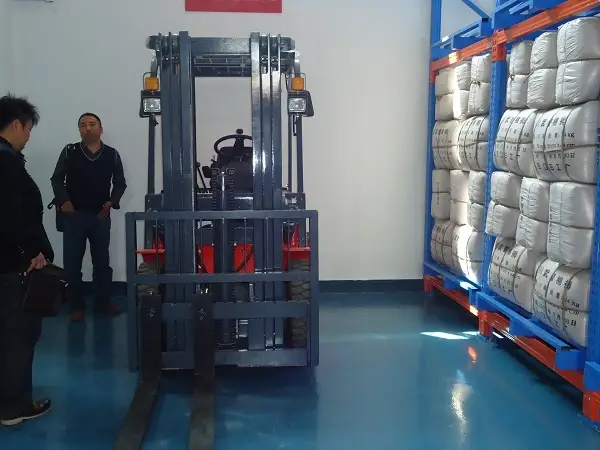 2026年貨架公司選購?fù)扑]，倉儲(chǔ)貨架/貨架定制/倉庫貨架/重型貨架