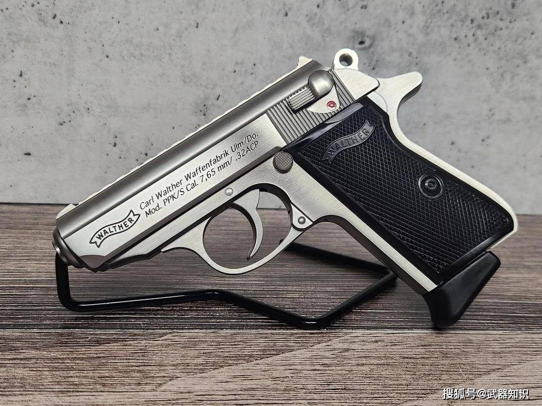原創(chuàng)法律催生的混血經(jīng)典 瓦爾特PPKS 如何靠積分補丁重返美國